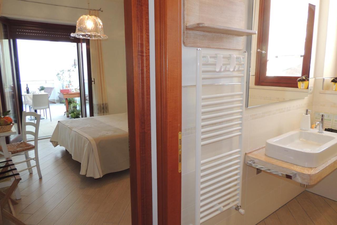 La Terrazza Bed & Breakfast Oristano Exterior photo